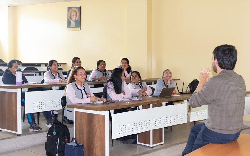 Capacitación Editorial Santillana a docentes